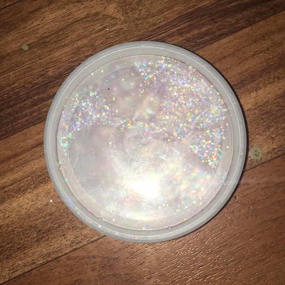 Glitter slime - Picture 3 of 3
